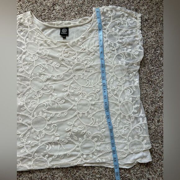 Bobeau Women’s Off White Floral Lace Overlay Boho Blouse Top Size Large - Picture 10 of 10